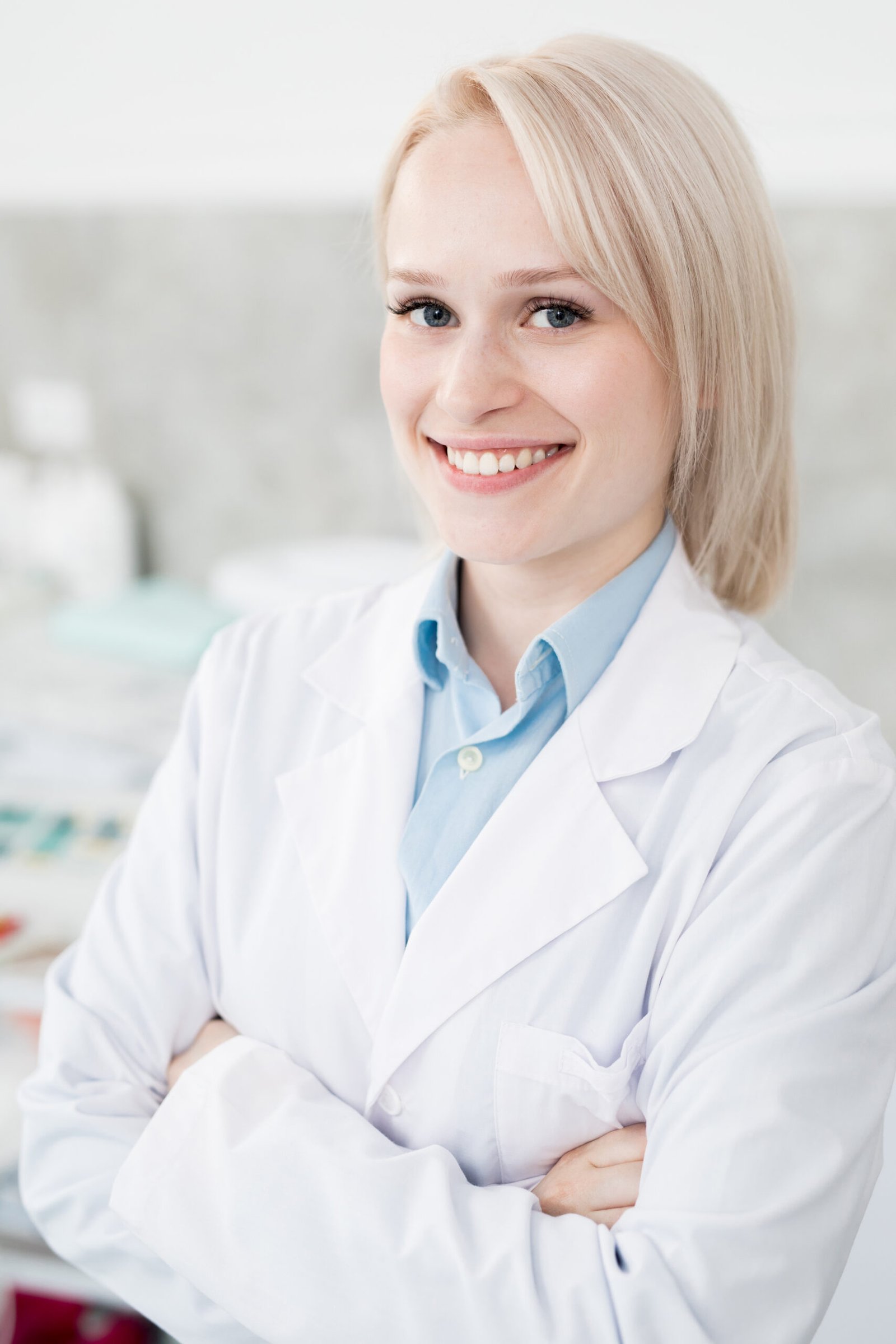 Ritratto di una professionista sanitaria in camice